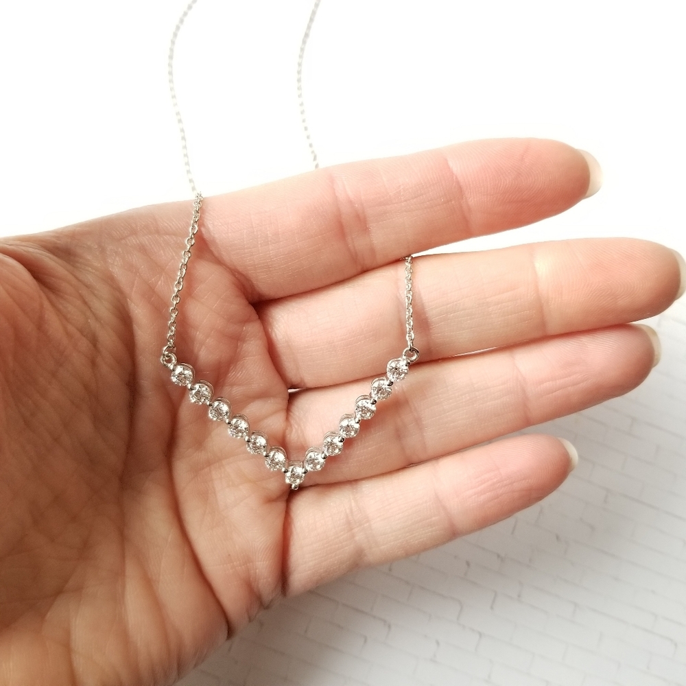 Swarovski Zirconia V-Necklace 18" Sterling Silver